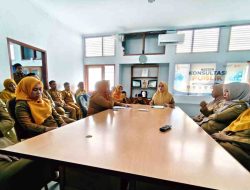 Kadis Kominfo Majene Hj. Irhamnia Muis Mandra Gelar Rapat Perdana, Tekankan Disiplin dan Kekompakan